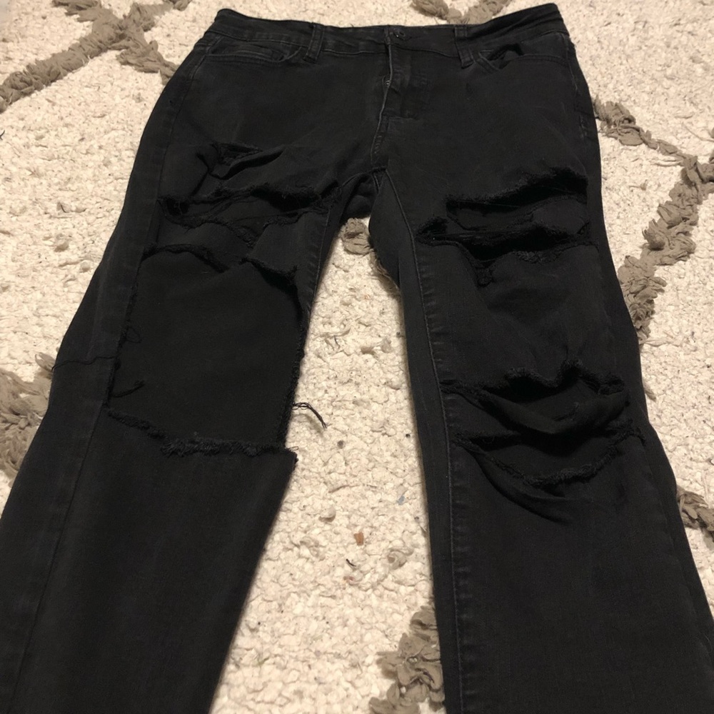They don’t fit anymore but they super comfortable and stretchy :)